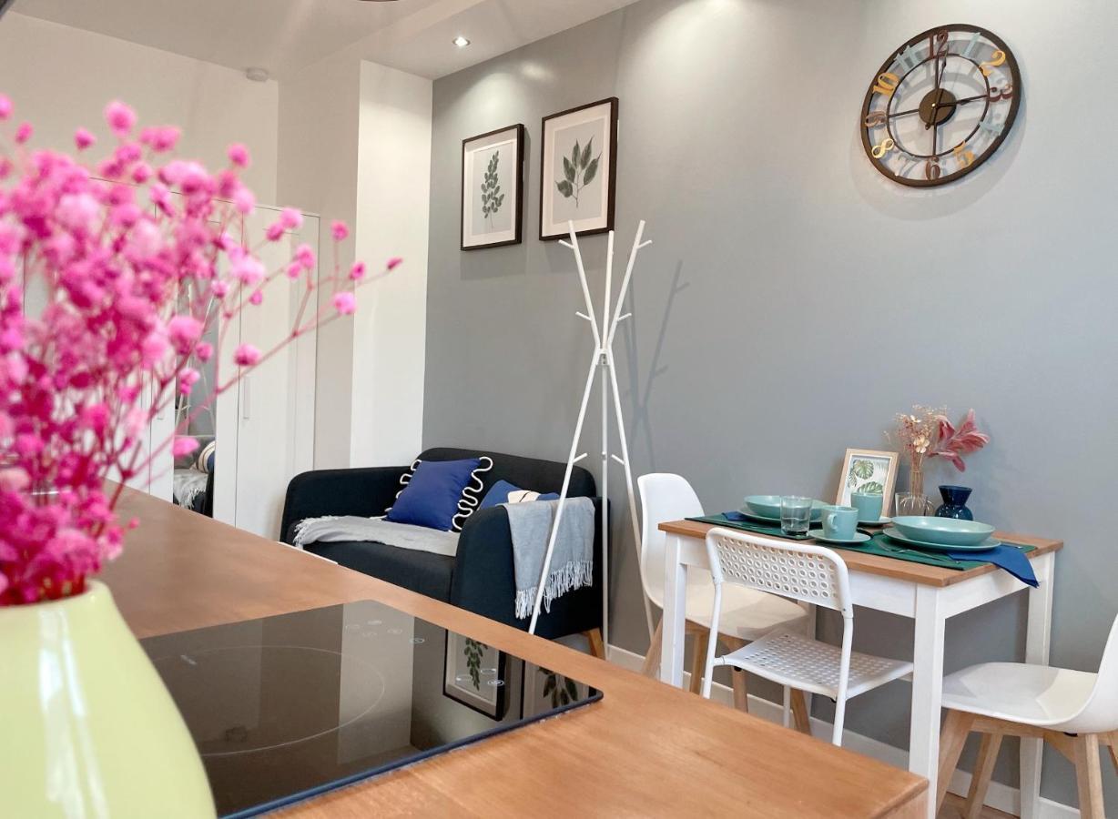 Le Nid Doux - Proche Paris & Metro Apartment *